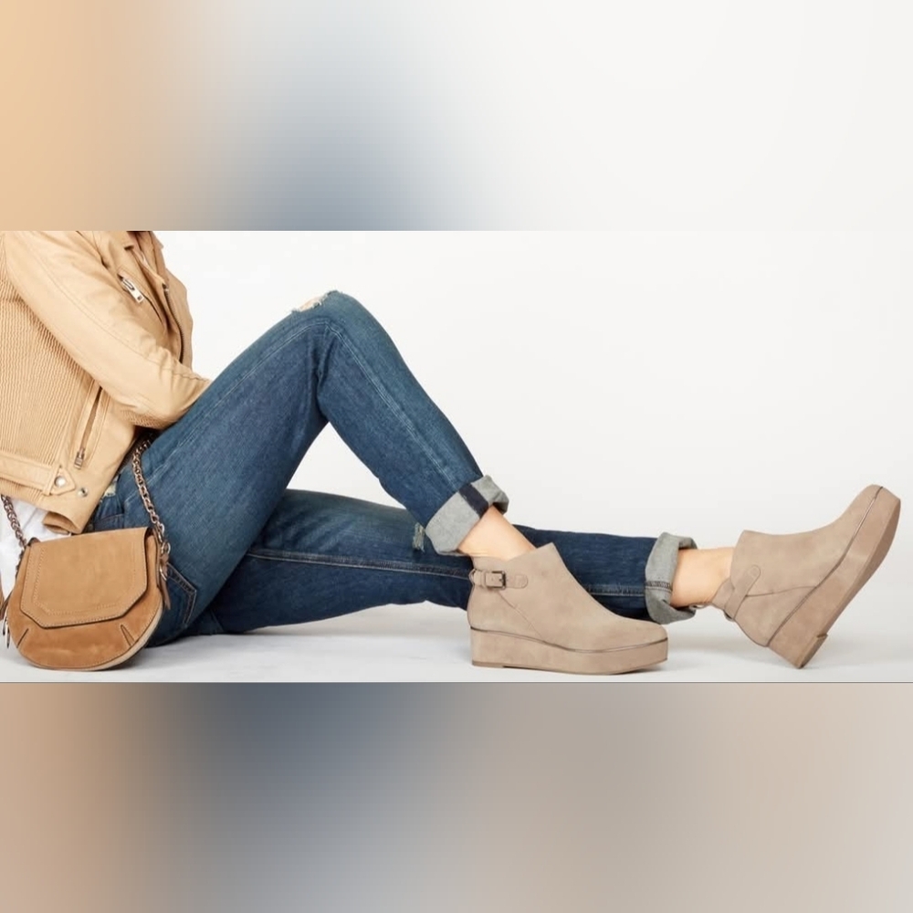 Nordstrom Klik Grey Suede Booties Size 7 - Picture 1 of 11